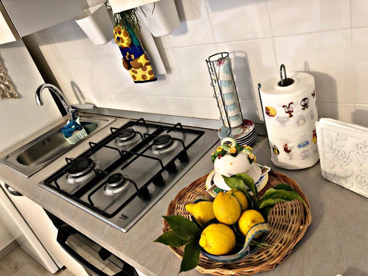Vesuvio House Appartamento Indipendente E Centrale Сант'Аньєлло Екстер'єр фото